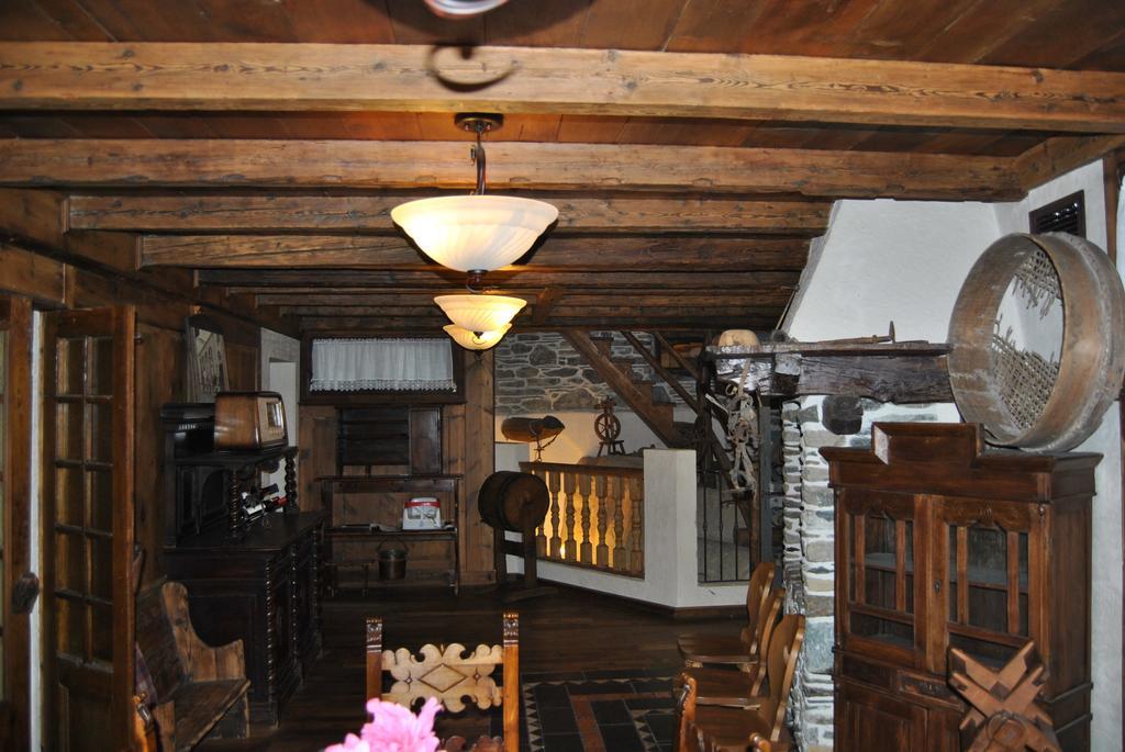 Casa Vacanza La Rocca Chiesa in Valmalenco Εξωτερικό φωτογραφία