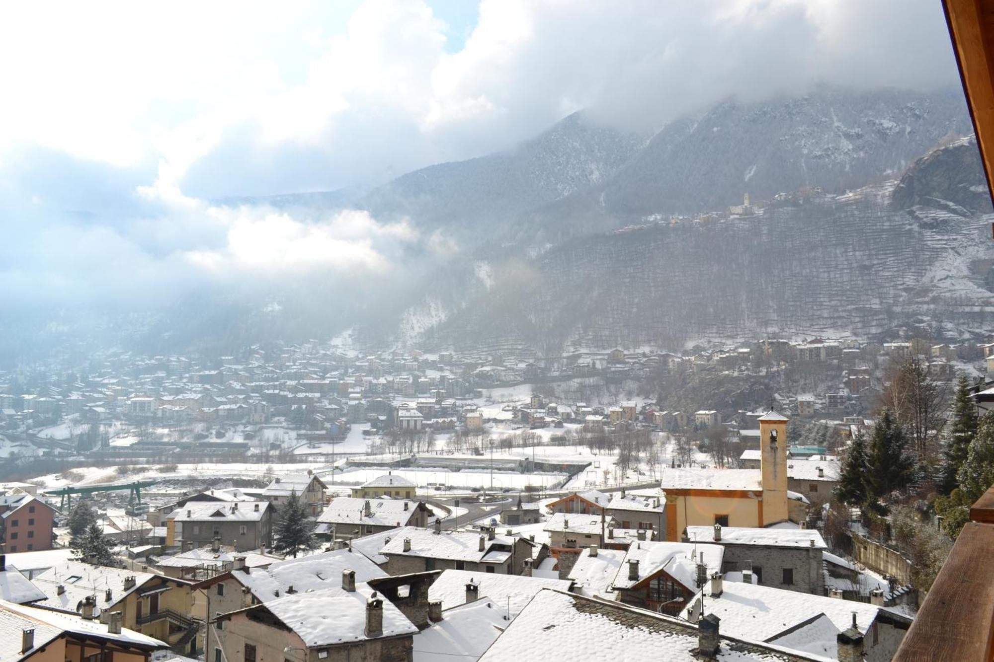 Casa Vacanza La Rocca Chiesa in Valmalenco Εξωτερικό φωτογραφία